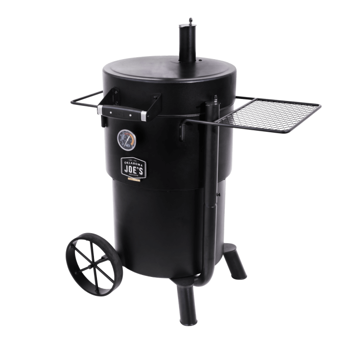 The Oklahoma Joe’s® Bronco Drum Smoker AND 3 Fuego Spice Rubs